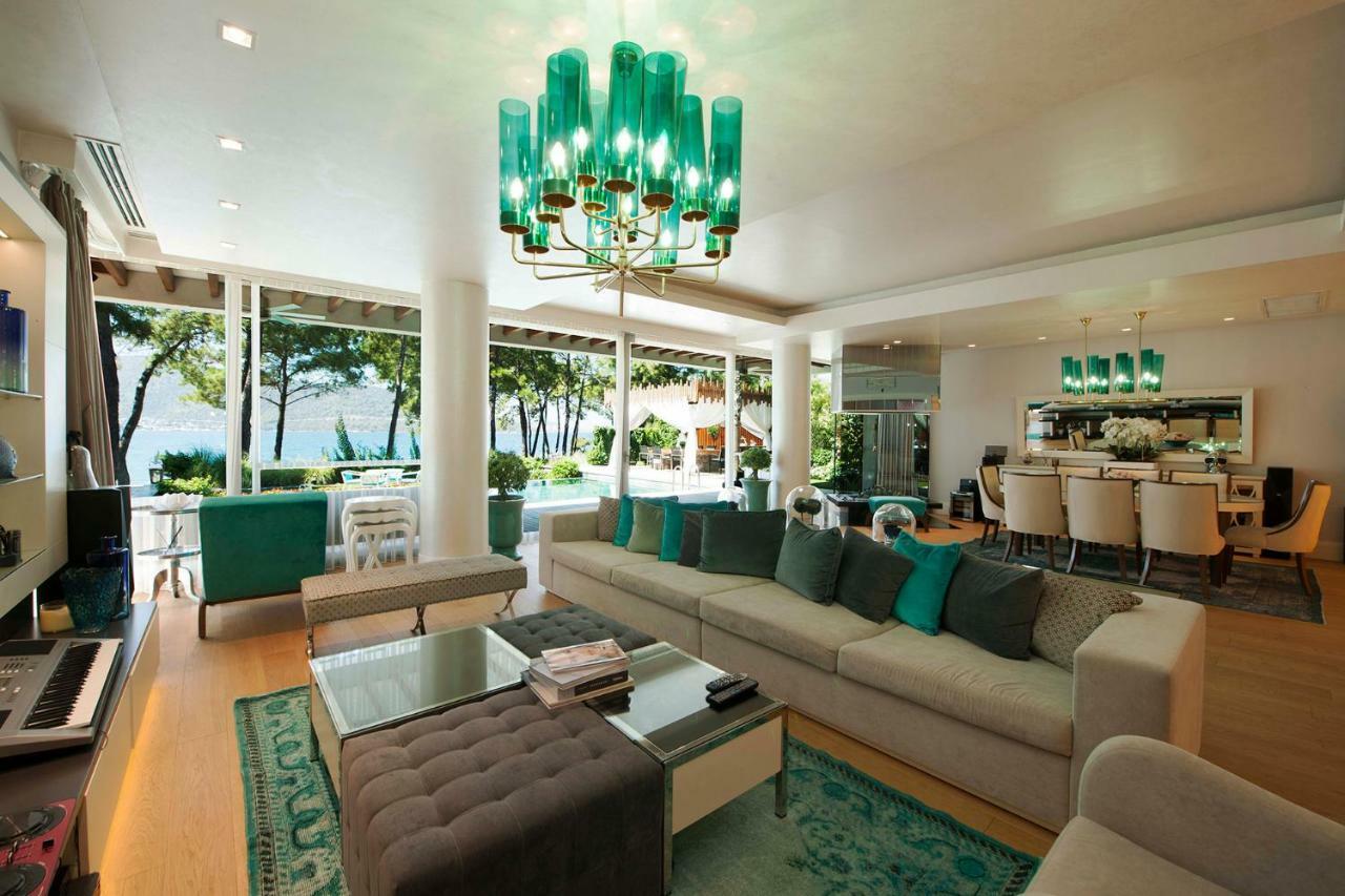 Vhillas Private Luxury Azur